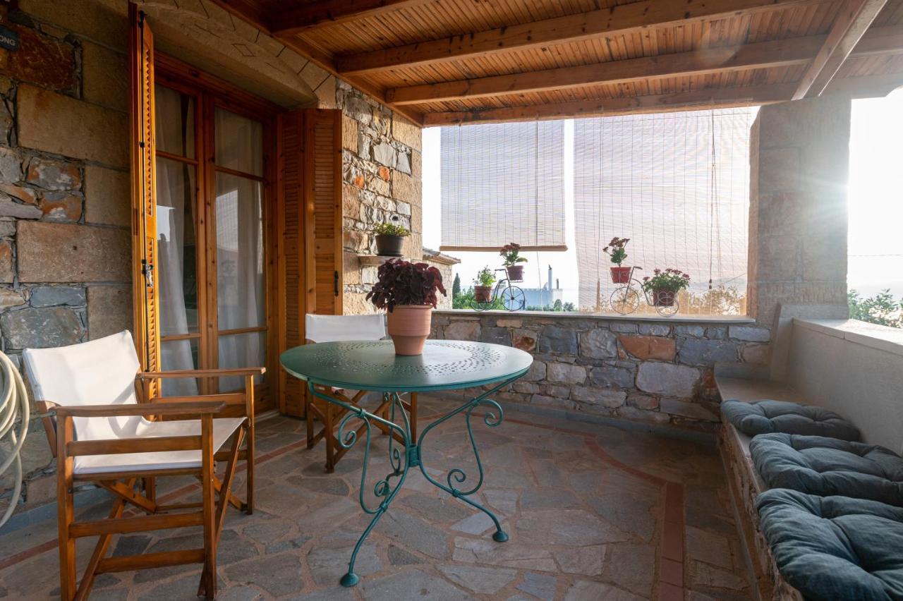 Villa Alex Stone House à Kardamyli Extérieur photo
