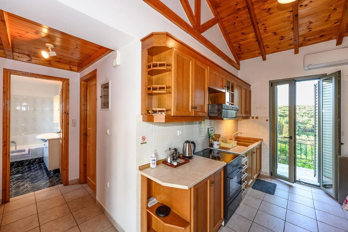 Villa Alex Stone House à Kardamyli Extérieur photo